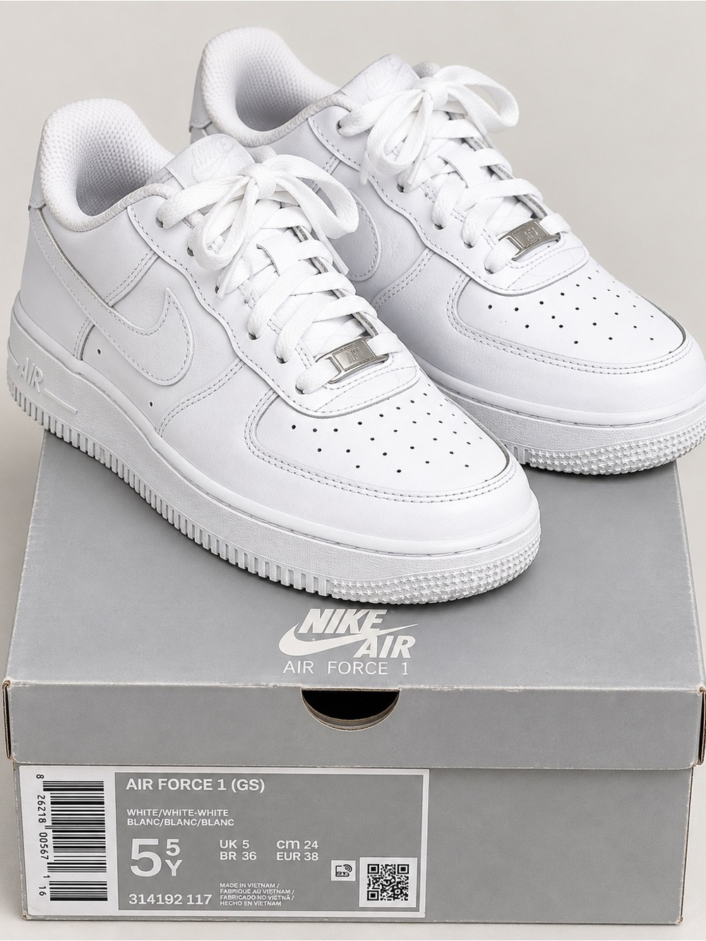 Nike Air Force 1 Low GS Triple White 5.5Y Women’s 7 AF1 314192-117 w/ Box